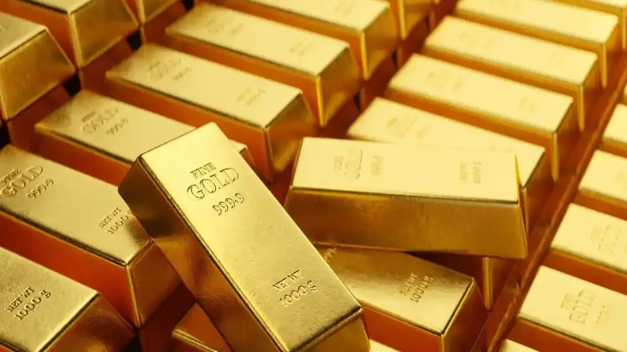 توقعات مثيرة للجدل حول الدورة الاقتصادية عقب وصول الذهب لمستوى قياسي جديد